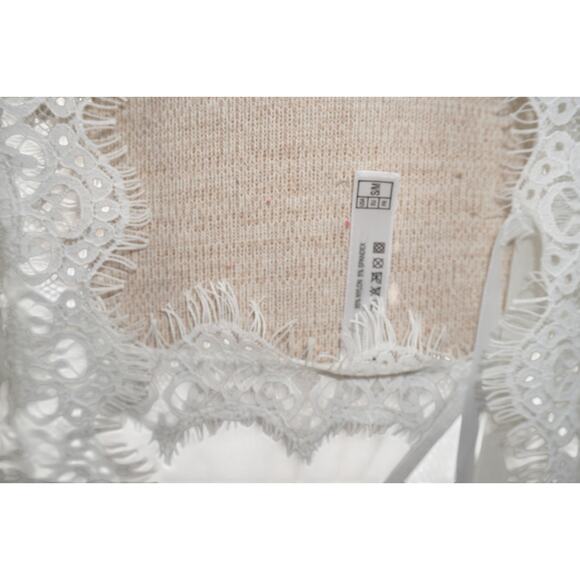 Frederick’s of Hollywood “Stephanie” Sheer Lace Robe & Thong Set - Picture 5 of 16